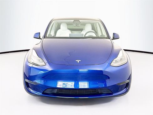 Used 2021 Tesla Model Y Performance image 25