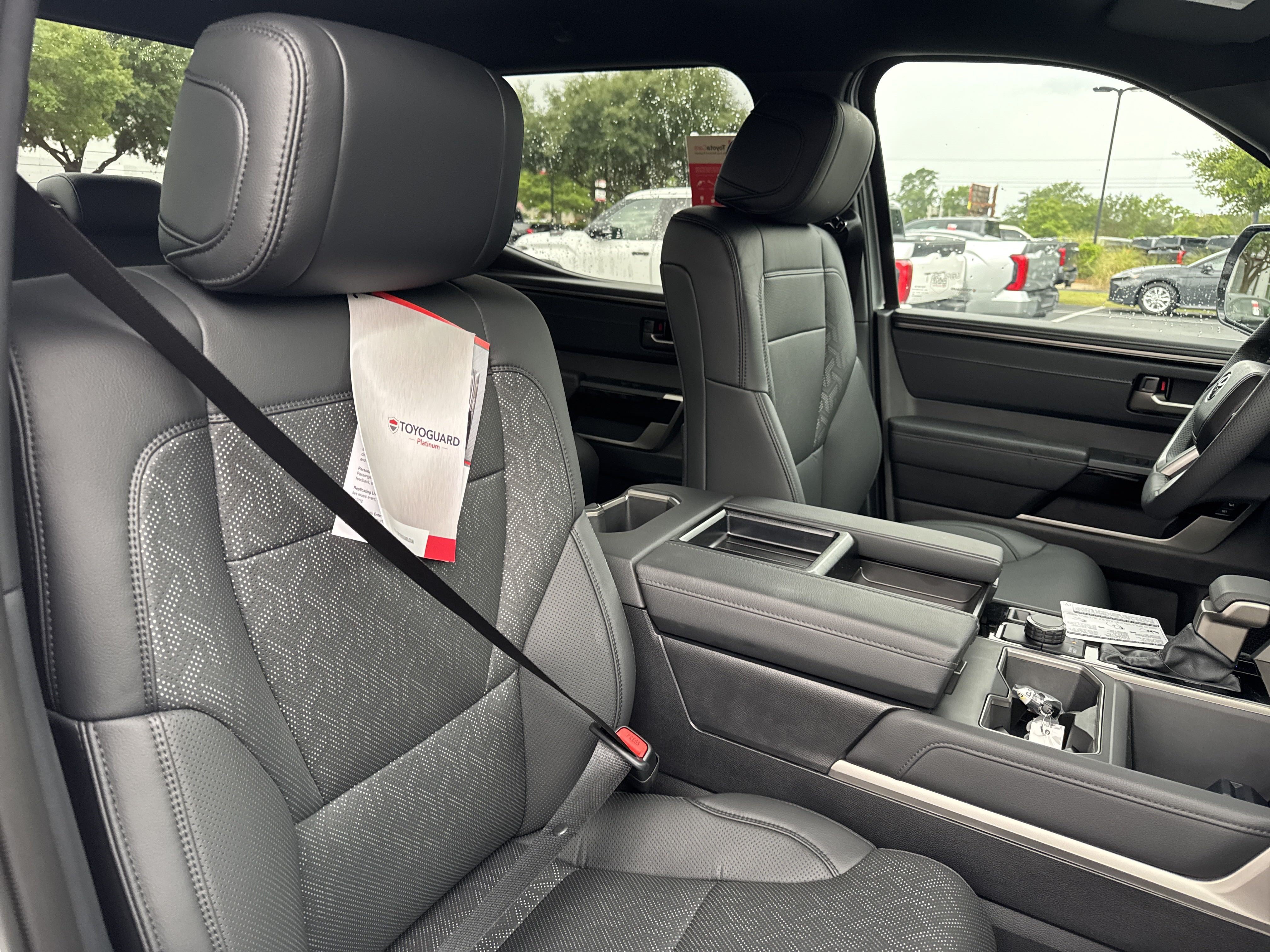 New 2025 Toyota Tundra Limited AWD/4WD image 32