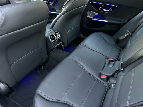 Used 2025 Mercedes-Benz C 300 Sedan image 15