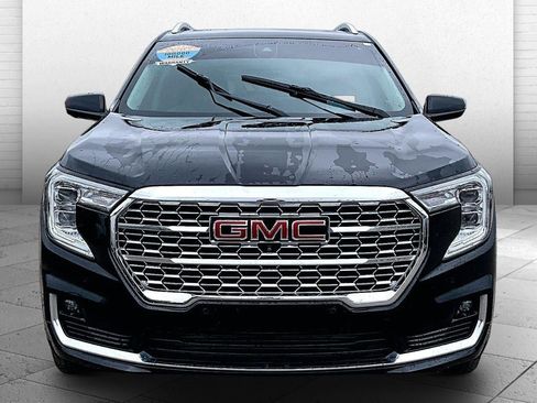 Used 2022 GMC Terrain Denali w/ Black Diamond Edition AWD/4WD image 2