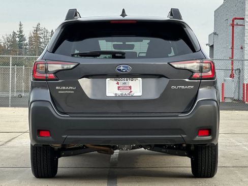 Certified 2025 Subaru Outback Premium image 4