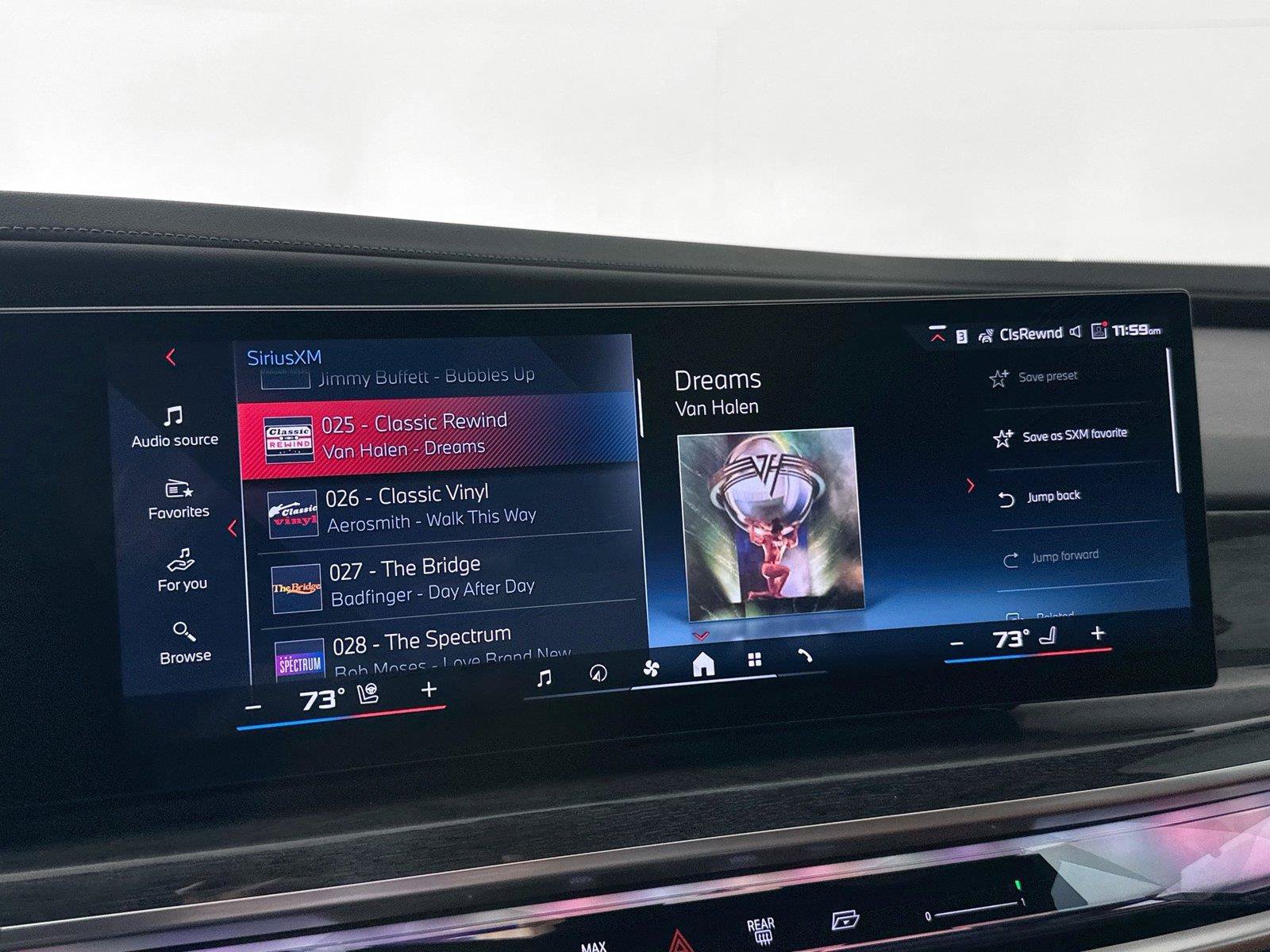 Used 2025 BMW i7 xDrive60 AWD/4WD image 9