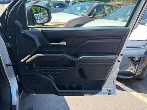 Certified 2024 Toyota Tacoma Limited w/ Limited Package (LT) AWD/4WD image 10