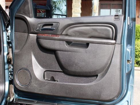 Used 2011 GMC Sierra 2500 Denali image 39