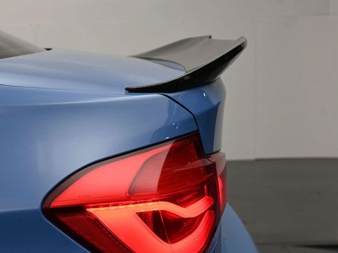 Used 2018 BMW M3 RWD image 16