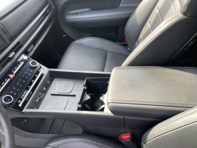 Used 2025 Hyundai Santa Fe Calligraphy FWD image 15