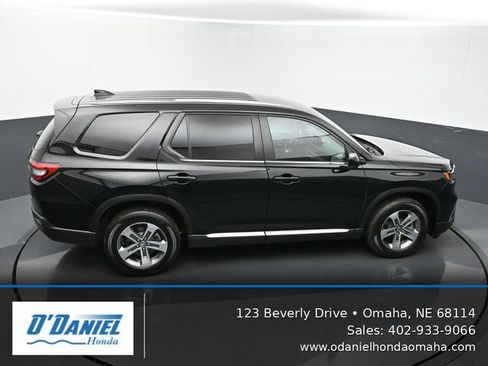 Used 2025 Honda Pilot EX-L image 19
