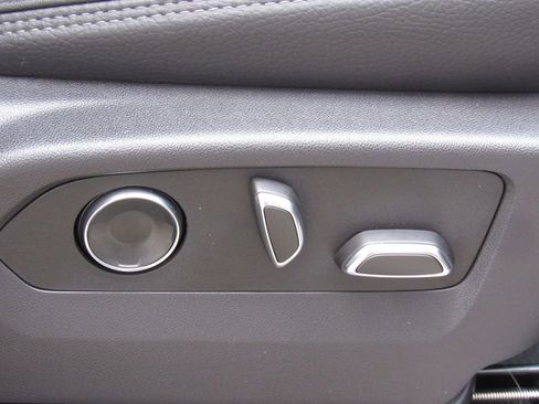 Used 2024 GMC Sierra 1500 Denali w/ Denali Reserve Package image 24