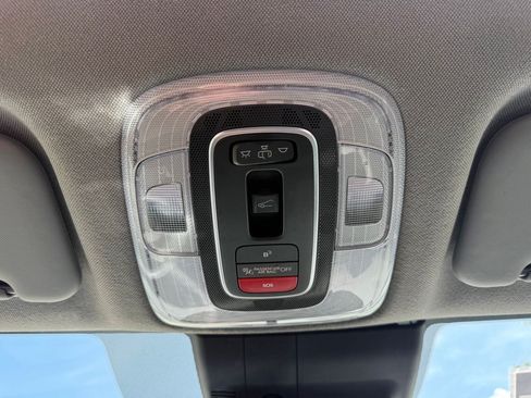Used 2025 Hyundai Elantra SEL w/ Cargo Package FWD image 17