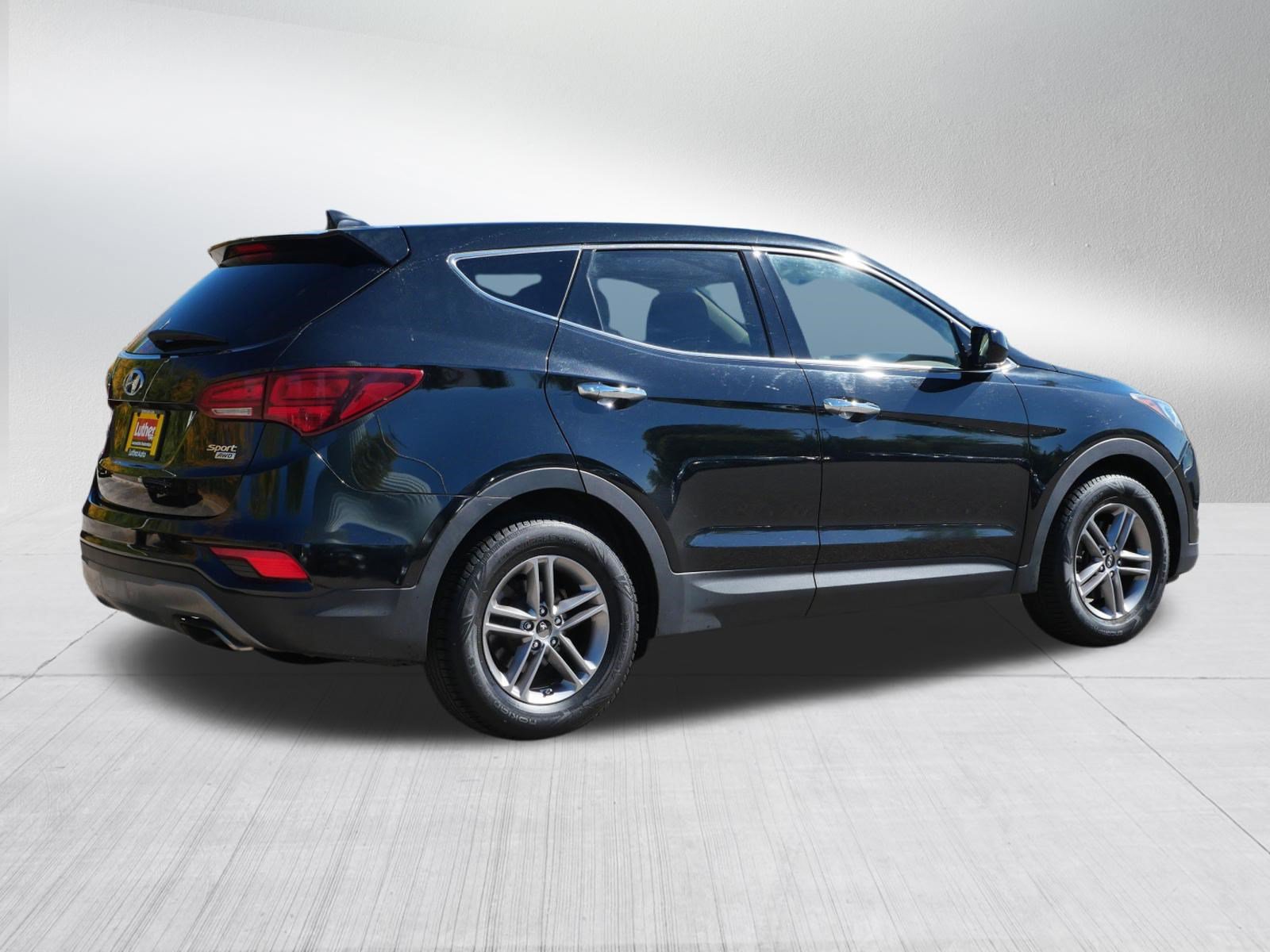 Used 2017 Hyundai Santa Fe Sport w/ Cargo Package AWD/4WD image 7