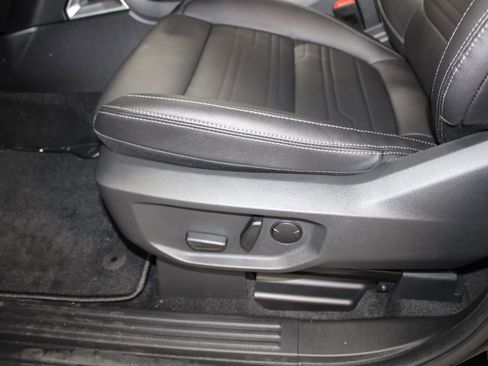 New 2025 Ford Ranger Lariat w/ FX4 Off-Road Package image 16