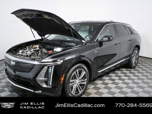 New 2026 Cadillac Lyriq Luxury RWD image 34