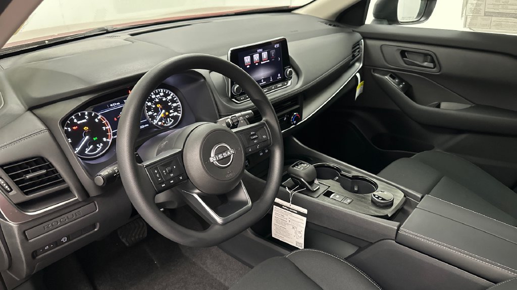 Certified 2024 Nissan Rogue S AWD/4WD image 11