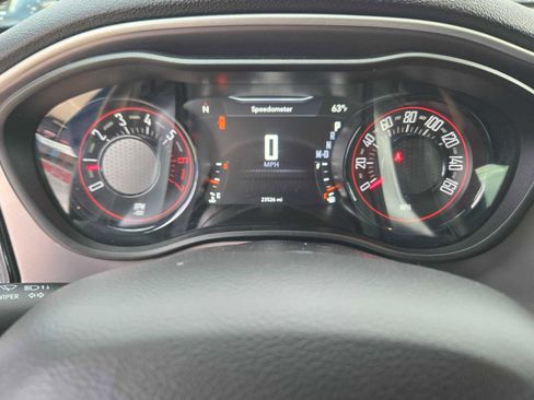 Used 2022 Dodge Challenger R/T w/ Driver Convenience Group image 32