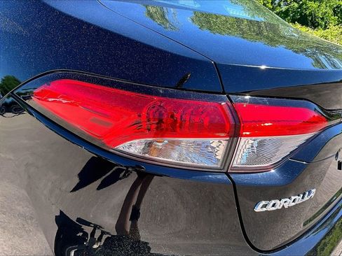 Used 2024 Toyota Corolla LE FWD image 31