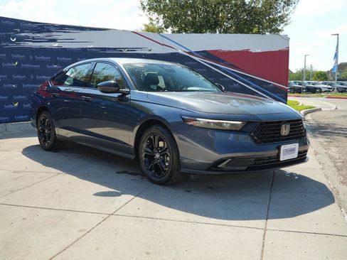 New 2025 Honda Accord SE image 3