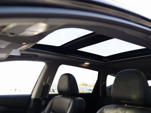 Used 2024 Nissan Murano SV image 24