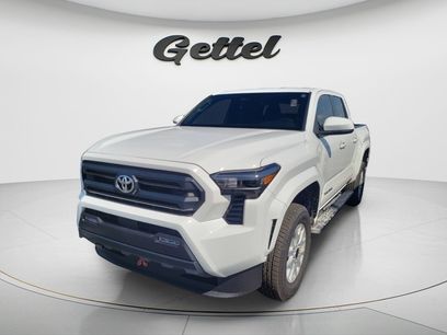 Used 2025 Toyota Tacoma SR5
