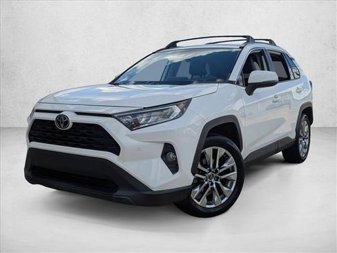 Certified 2019 Toyota RAV4 XLE Premium image 1
