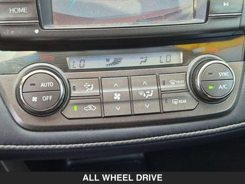 Used 2015 Toyota RAV4 XLE AWD/4WD image 24