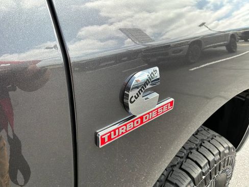 Certified 2024 RAM 2500 Tradesman w/ Chrome Appearance Group AWD/4WD image 11