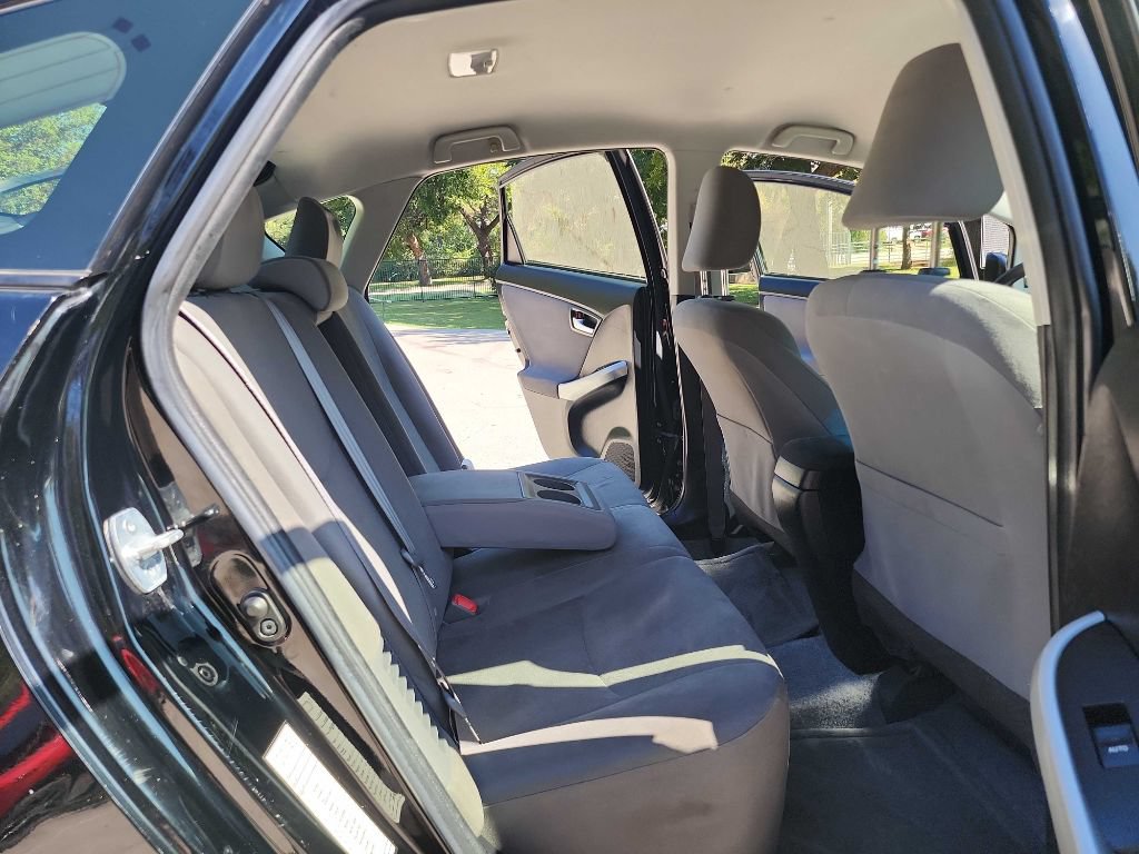 Used 2014 Toyota Prius Two FWD image 29
