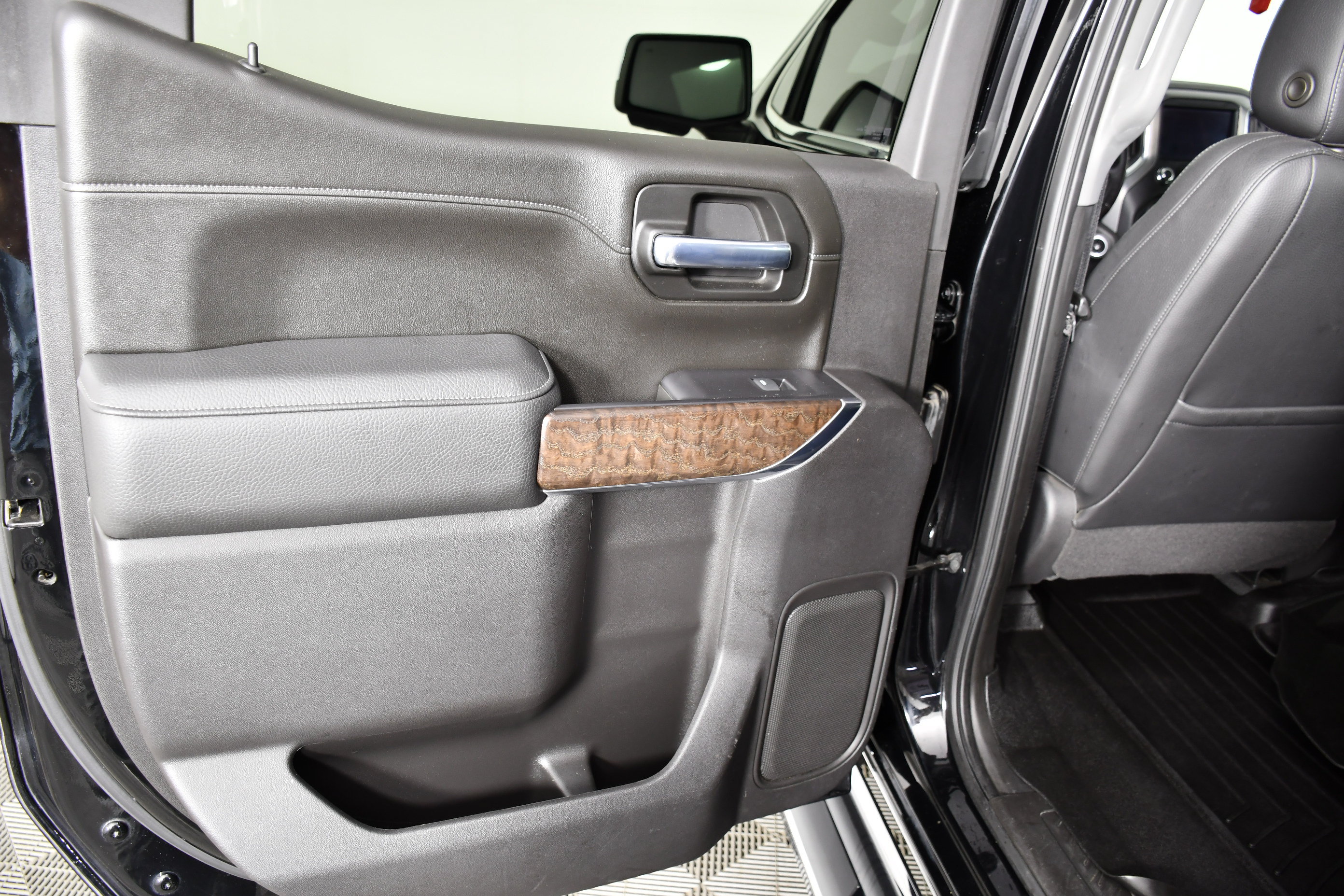 Used 2021 GMC Sierra 1500 Denali w/ Technology Package AWD/4WD image 50