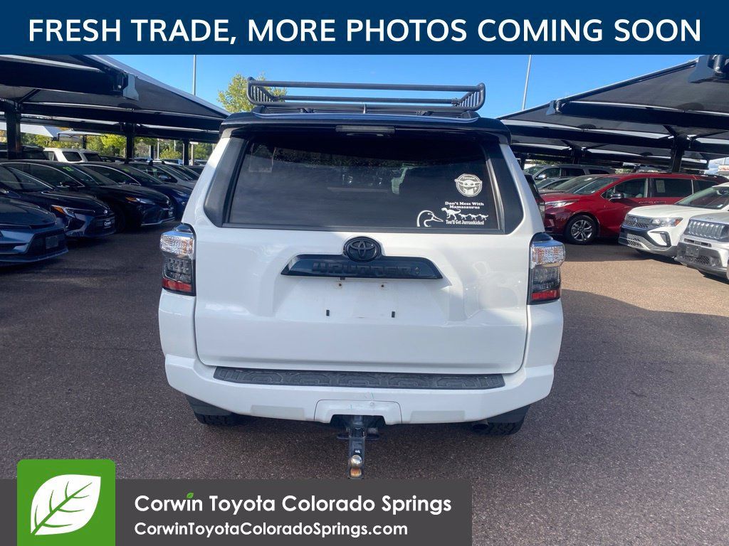 Used 2021 Toyota 4Runner Venture w/ Moonroof Package AWD/4WD image 7
