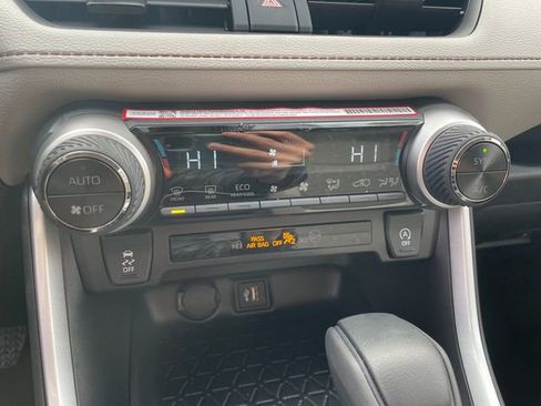 New 2025 Toyota RAV4 XLE image 33