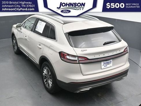 Used 2022 Lincoln Nautilus Reserve AWD/4WD image 27