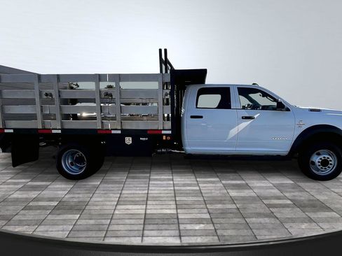 Used 2020 RAM 5500 Tradesman w/ Max Tow Package image 16