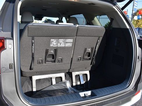 New 2026 Kia Carnival EX image 19