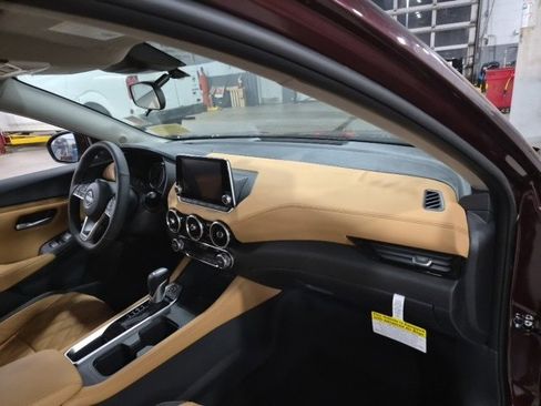 New 2025 Nissan Sentra SV w/ SV Premium Package image 11