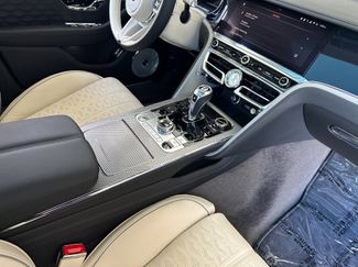 New 2025 Bentley Flying Spur Plug-In Hybrid video 2