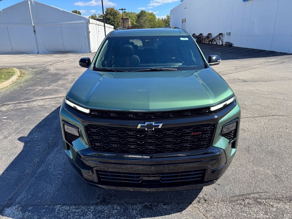 New 2027 Chevrolet Traverse RS w/ LPO, Floor Liner Package AWD/4WD image 2