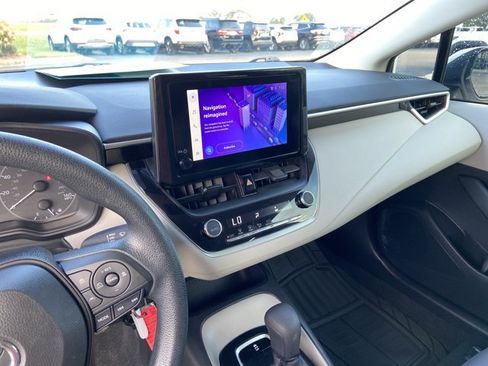 Used 2023 Toyota Corolla LE FWD image 23