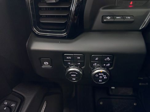 Certified 2024 GMC Sierra 2500 AT4 w/ AT4 Premium Plus Package image 23