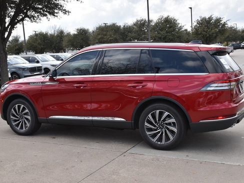 New 2026 Lincoln Aviator 2WD image 10