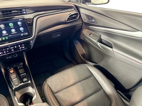 Used 2023 Chevrolet Bolt EUV LT w/ Convenience Package image 21