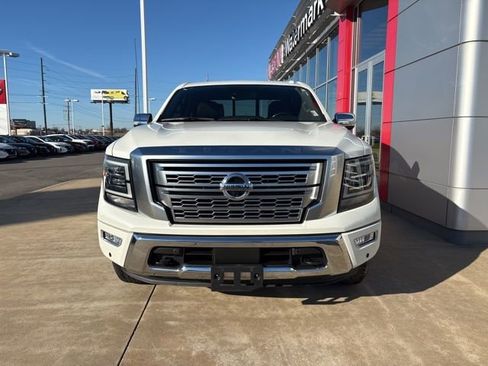 Used 2021 Nissan Titan Platinum Reserve w/ Moonroof Package image 3