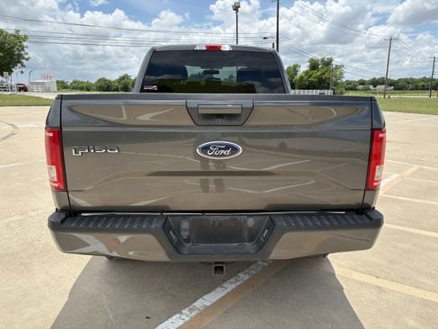 Used 2015 Ford F150 XLT w/ Equipment Group 301A Mid AWD/4WD image 4