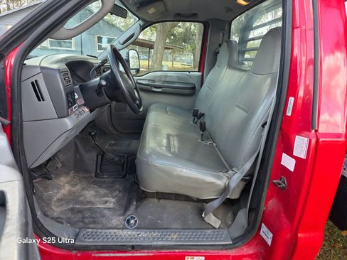 Used 2003 Ford F550 4x4 Regular Cab Super Duty image 9