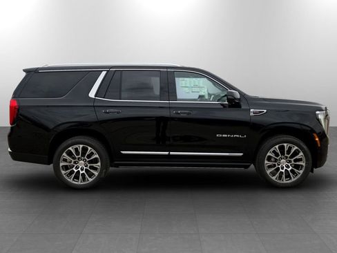 New 2026 GMC Yukon Denali image 3