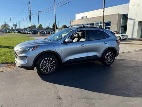 Certified 2021 Ford Escape SEL image 4