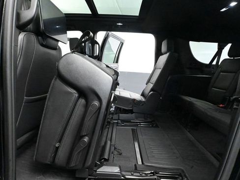 Used 2024 GMC Yukon XL Denali w/ Advanced Technology Package image 47