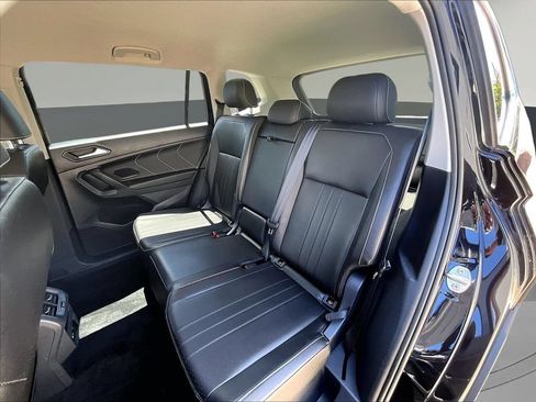 Used 2023 Volkswagen Tiguan SE AWD/4WD image 26