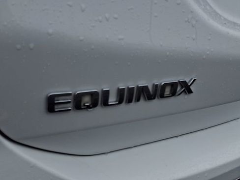 Used 2018 Chevrolet Equinox LS FWD image 28