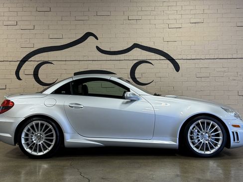 Used 2005 Mercedes-Benz SLK 55 AMG image 4