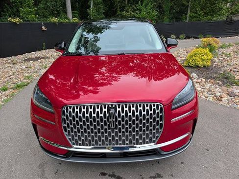 Certified 2023 Lincoln Corsair AWD w/ Equipment Group 101A image 8