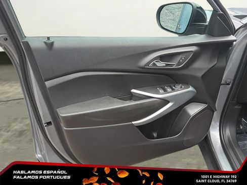 Used 2024 Chevrolet Trax RS w/ Driver Confidence Package FWD image 12